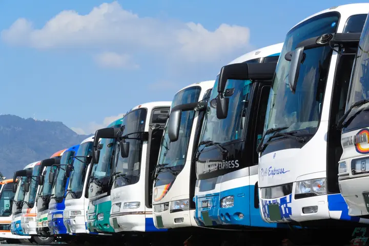 貸切バスドライバー＊基本16時退勤！未経験デビューOK