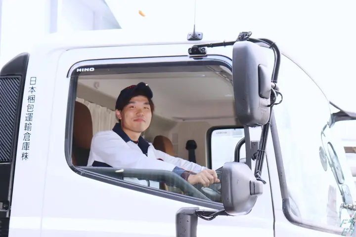日本梱包運輸倉庫株式会社　九州事業部のドライバー求人情報　No.81445