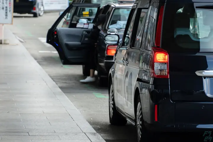 ＼月35万の給与保障あり／普通免許でOK！新築個室寮