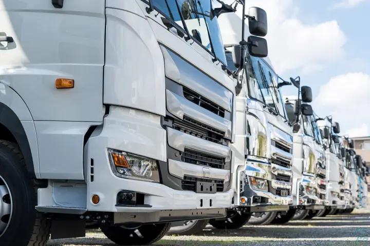 ドラピタエージェント人材紹介　結城運輸倉庫株式会社のドライバー求人情報　No.82286