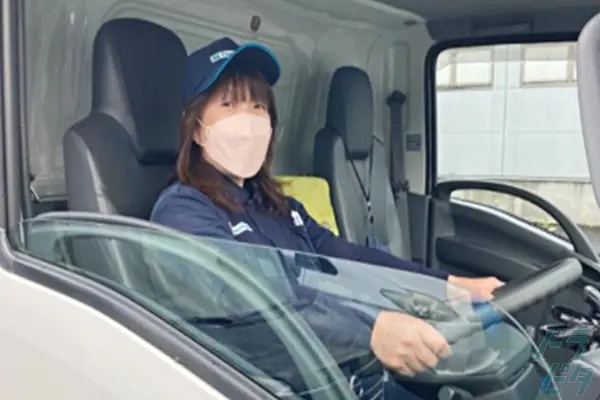 千葉県市川市の小型トラックドライバーの求人情報イメージ - 株式会社SHINKOロジ　市川冷凍営業所 - No.79470-01