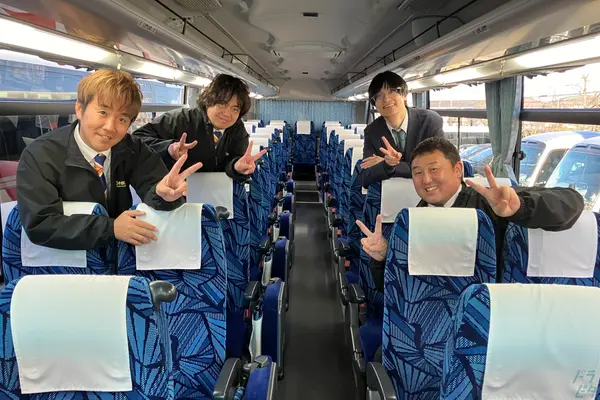 東京都あきる野市の観光バス乗務員の求人情報イメージ - 光輝観光バス株式会社  東京営業所 - No.72419-01