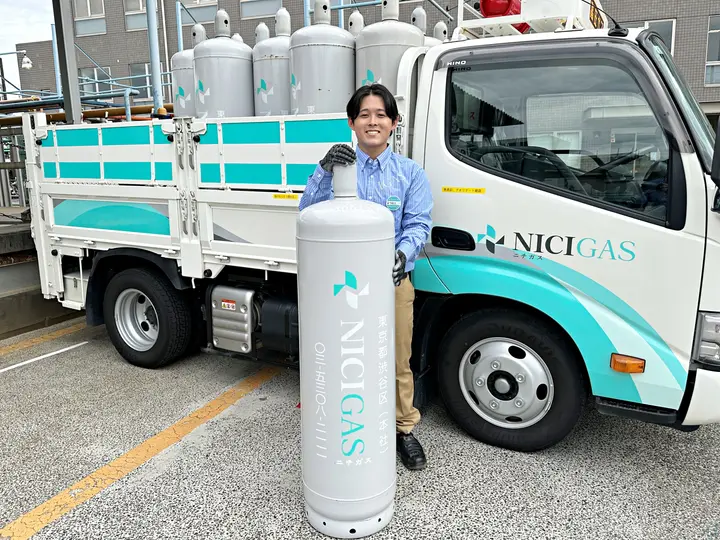 茨城県那珂郡東海村の小型トラックドライバーの求人情報イメージ - 株式会社エナトラ 東海配送拠点：3-1 - No.75673-03