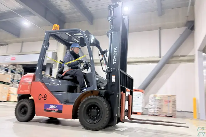 愛知県小牧市のフォークリフトオペレーターの求人情報イメージ - ダイセー倉庫運輸株式会社  本社物流センター - No.75702-01