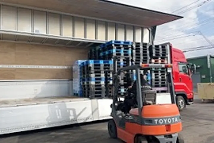 ＼家族時間UP／日勤＆近距離のみ＆完全週休2日制◎中型