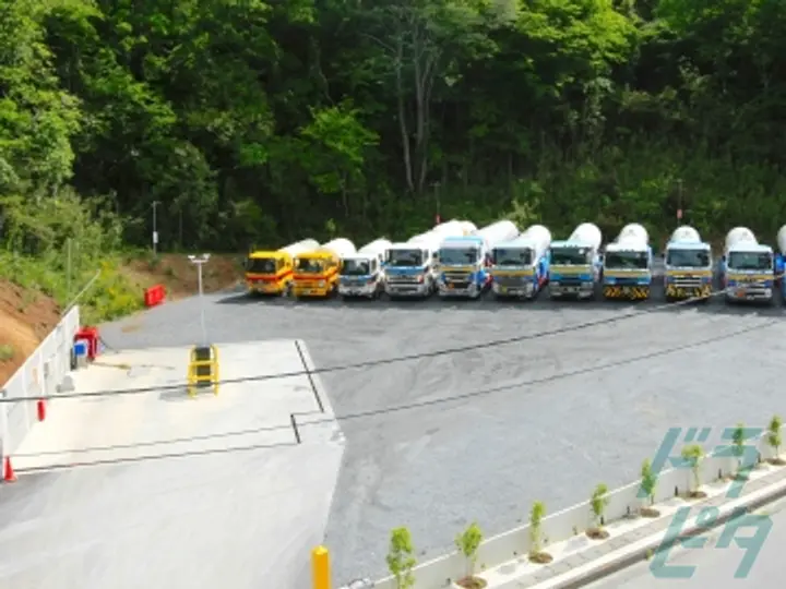 茨城県笠間市の大型トラックドライバーの求人情報イメージ - 陽品運輸倉庫株式会社 笠間事業所 - No.75843-03