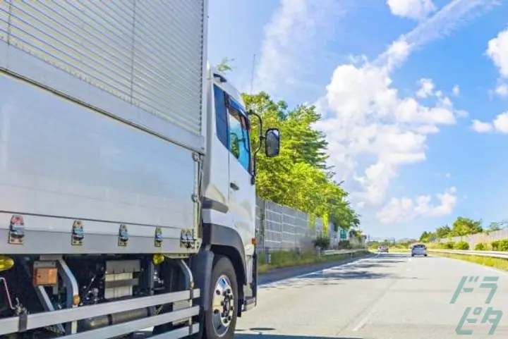 愛知県一宮市の中型トラックドライバーの求人情報イメージ - ドラピタエージェント人材紹介　株式会社トレフィックス - No.75901-01