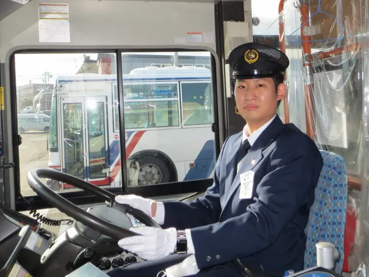 北海道札幌市白石区の路線バス乗務員の求人情報イメージ - 株式会社じょうてつ - No.75919-02
