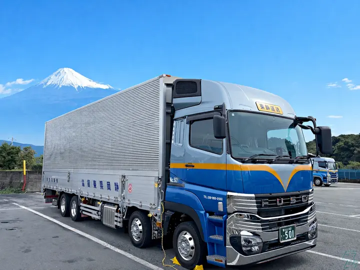 静岡県裾野市の中型トラックドライバーの求人情報イメージ - 東静運送株式会社 裾野営業所 - No.75943-02