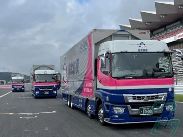 茨城県つくば市の大型トラックドライバーの求人情報イメージ - 株式会社丸和運輸機関 つくば物流センター - No.75886-04