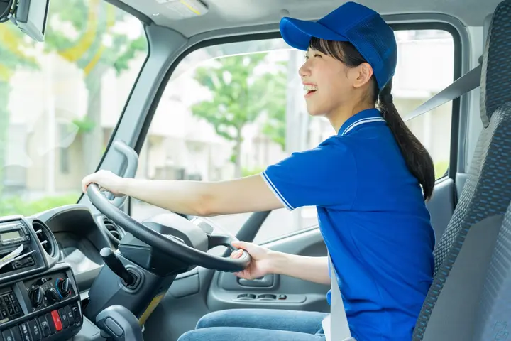 千葉県船橋市の中型トラックドライバーの求人情報イメージ - 株式会社ロジテック S619 - No.76246-01