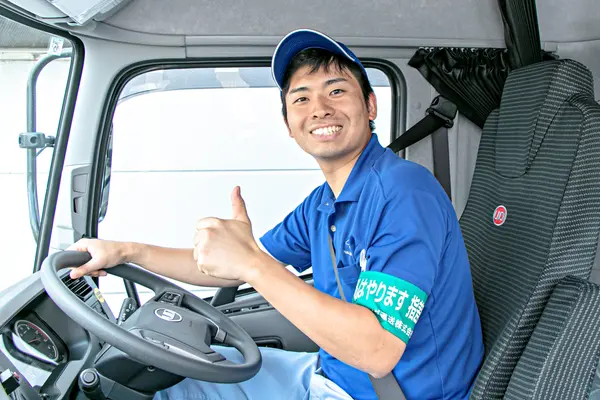 埼玉県日高市の大型トラックドライバーの求人情報イメージ - ホンダ運送株式会社  狭山センター - No.76453-01