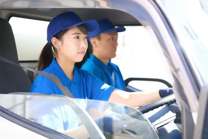 日勤・近距離・日帰りのみ！家族時間を守れる小型運転手◎