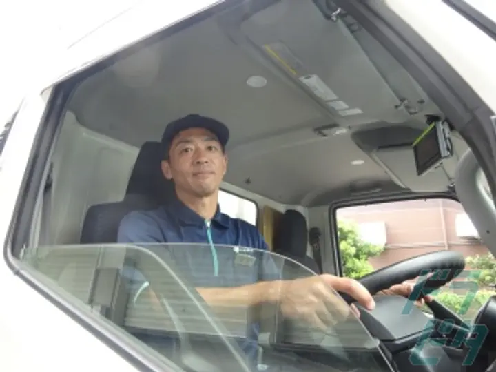 神奈川県愛甲郡愛川町の中型トラックドライバーの求人情報イメージ - 株式会社サンロジスティックス 神奈川配送センター - No.76822-02