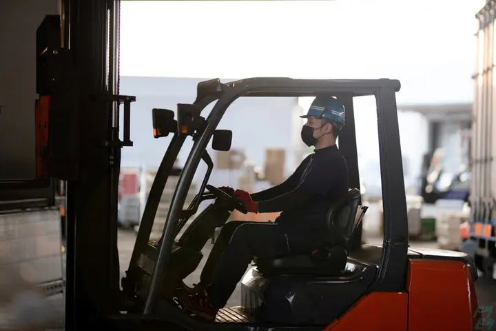 完全週休2日制×残業少なめの構内作業員！私生活も充実☆