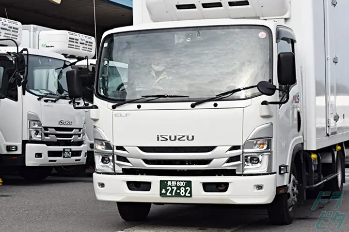 長野県松本市の中型トラックドライバーの求人情報イメージ - マルイチ・ロジスティクス・サービス株式会社 松本冷凍センター - No.77446-01