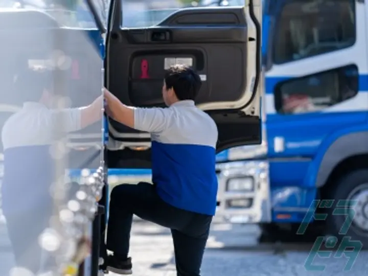 大阪府大阪市鶴見区の中型トラックドライバーの求人情報イメージ - アンデス物流株式会社 大阪営業所 - No.77467-02