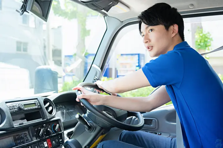 未経験者も月34万◎近距離のルート配送◆15時に出勤