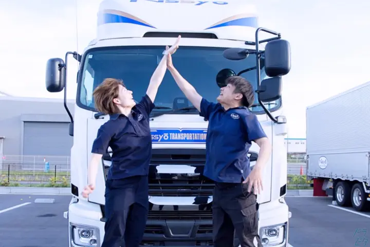 普通免許で月給40万～★近畿圏の郵便物配送／大型