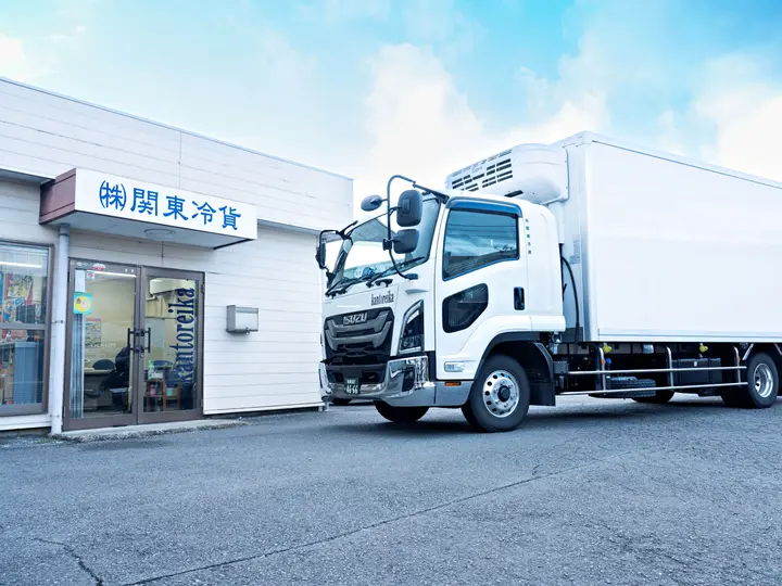 神奈川県厚木市の中型トラックドライバーの求人情報イメージ - 株式会社関東冷貨　本社 - No.78641-04