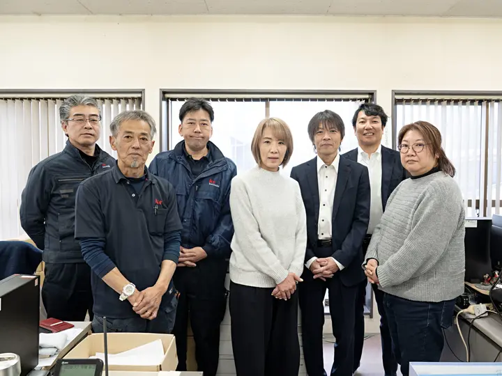 神奈川県厚木市の大型トラックドライバーの求人情報イメージ - 株式会社関東冷貨　本社 - No.78642-04