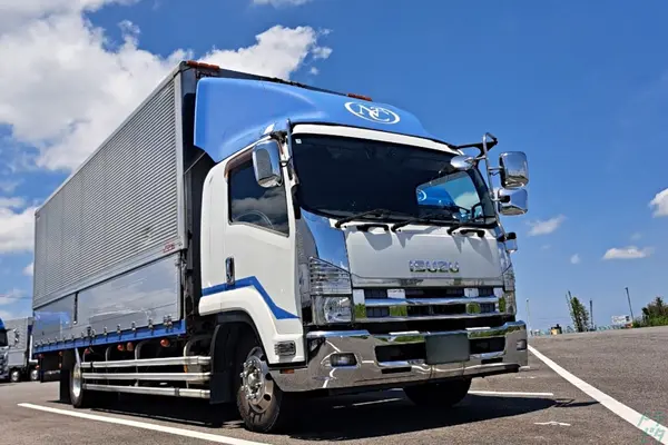 三重県桑名市の中型トラックドライバーの求人情報イメージ - 長良通運株式会社  本社 - No.78464-01