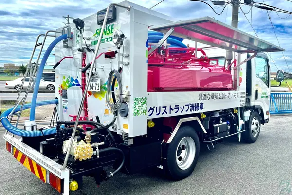 愛知県岡崎市の中型トラックドライバーの求人情報イメージ - 株式会社センス 岡崎営業所 - No.81204-01