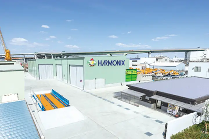 高収入の月給45万～！日勤の大型輸送で安定生活を実現♪