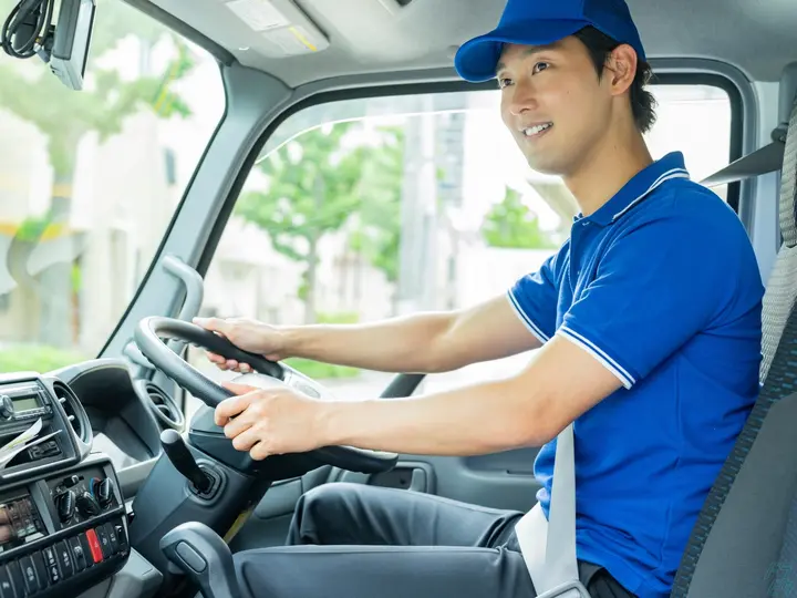 埼玉県さいたま市岩槻区の中型トラックドライバーの求人情報イメージ - 株式会社ダイエックス東京 埼玉ハブセンター（求人No：1-4） - No.79796-02