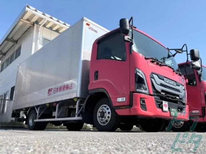 岐阜県岐阜市の中型トラックドライバーの求人情報イメージ - 日本郵便輸送株式会社　東海支社 岐阜営業所 - No.80067-02