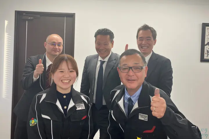 高収入の月給45万～！日勤の大型輸送で安定生活を実現♪