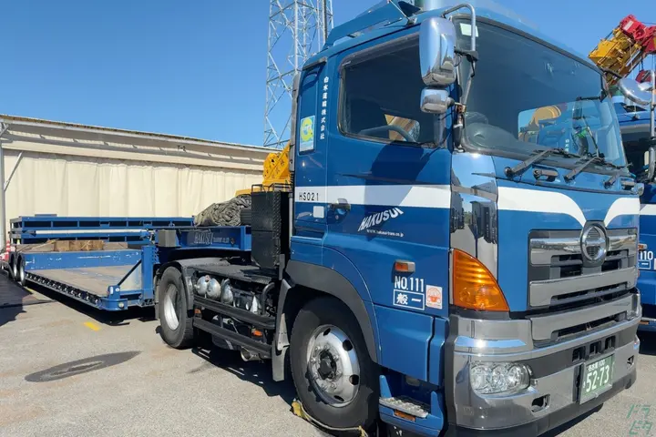 トレーラー初挑戦◎東海3県中心の機械設備配送／高収入も