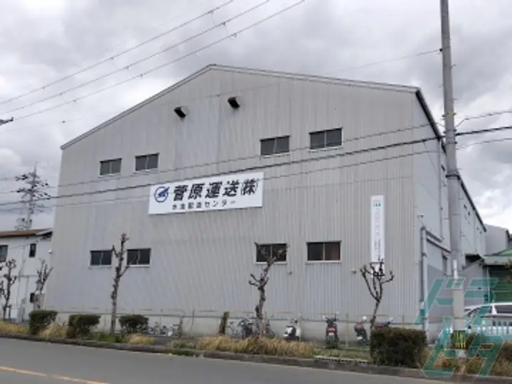 大阪府東大阪市の小型トラックドライバーの求人情報イメージ - 菅原運送株式会社 - No.80948-04