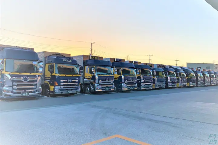 近距離の自動車部品輸送＊月32万円～【賞与年3回実績】