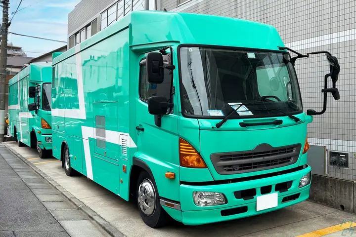 石川県金沢市の大型トラックドライバーの求人情報イメージ - 国内ロジスティクス株式会社 金沢支店 - No.81002-01