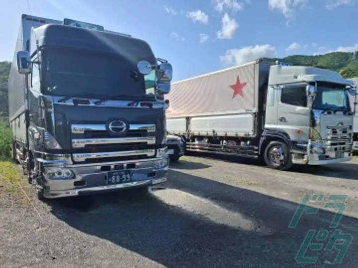 岐阜県揖斐郡大野町の大型トラックドライバーの求人情報イメージ - 有限会社あいわ商運 - No.81200-02