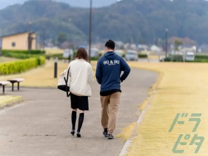 富山県氷見市の大型トラックドライバーの求人情報イメージ - 氷見軽合金株式会社 - No.81261-03