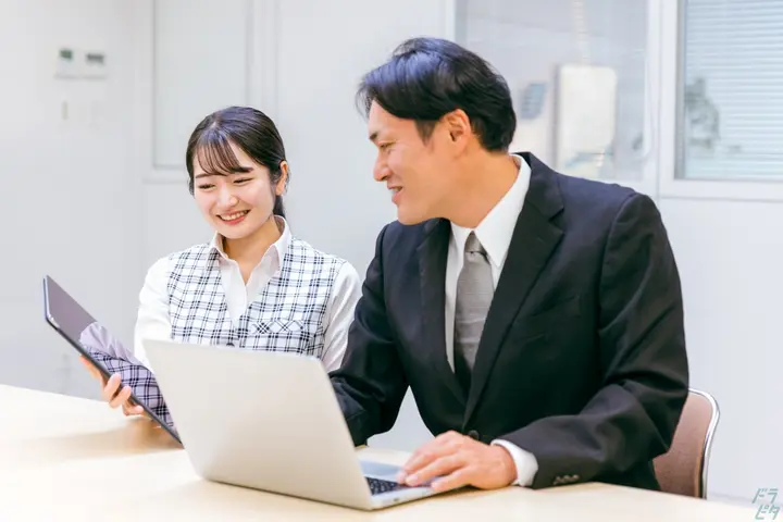 未経験OKの事務・内勤職＼月24万可能／出勤は12時