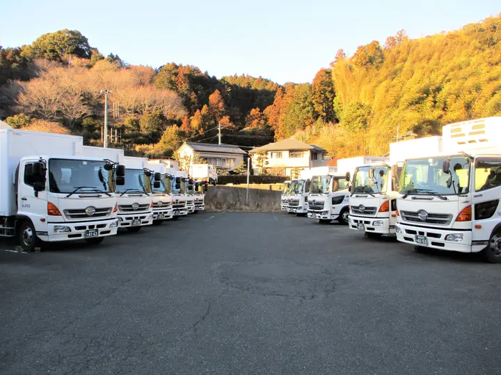 静岡県沼津市の中型トラックドライバーの求人情報イメージ - ヤマコー・テクノ流通株式会社 - No.81616-03
