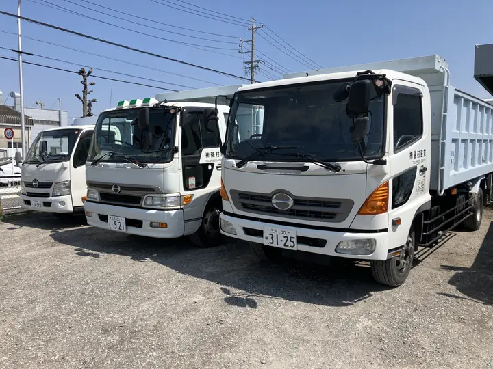 愛知県刈谷市の大型トラックドライバーの求人情報イメージ - 株式会社磯村産業 小垣江倉庫 - No.79132-04