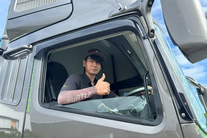 憧れを仕事に！牽引免許なし◎まずは港湾内の行き来のみ♪