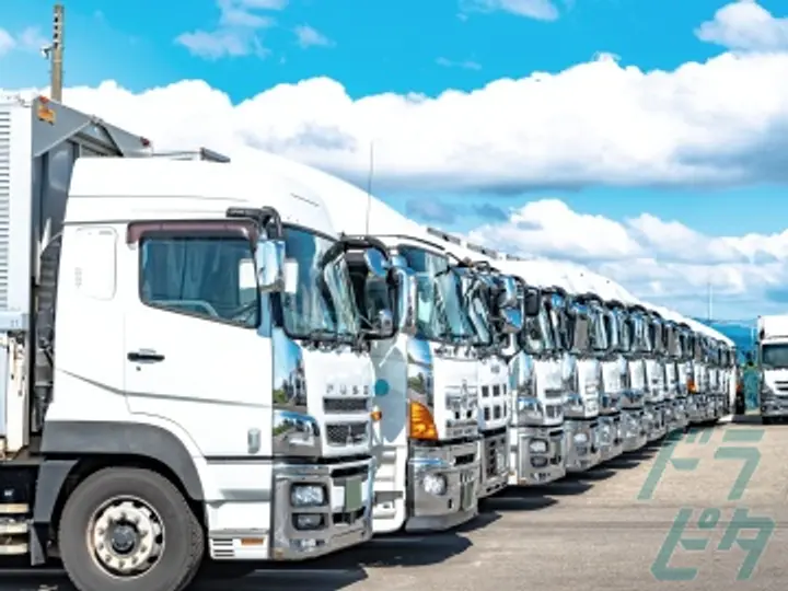 福岡県福岡市東区の大型トラックドライバーの求人情報イメージ - 株式会社ジー・ロジテック - No.83319-04