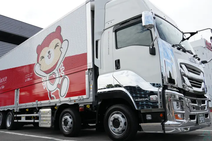 埼玉県蓮田市の大型トラックドライバーの求人情報イメージ - シグマグループ シグマベンディングサービス株式会社 - No.83887-01