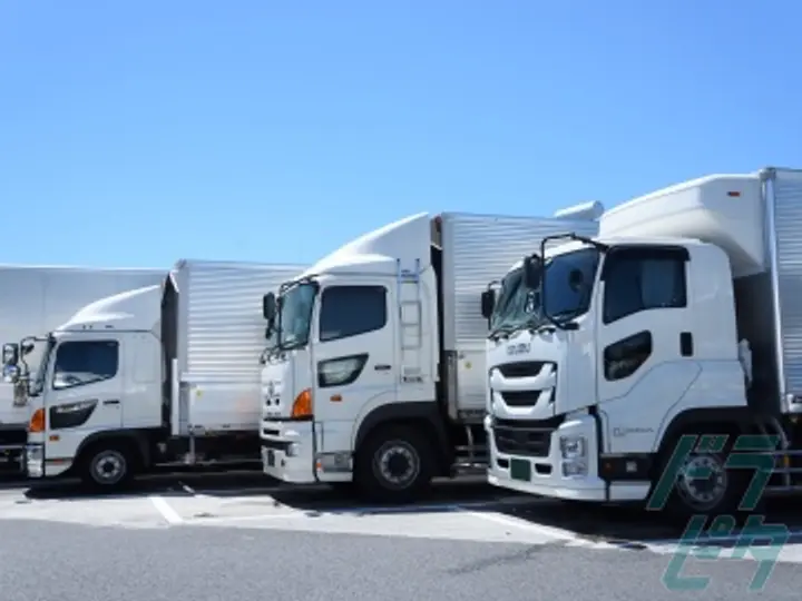 岐阜県各務原市の大型トラックドライバーの求人情報イメージ - 有限会社安田運輸 - No.84177-03