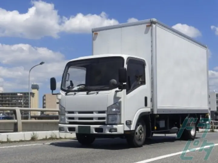 大阪府泉大津市の小型トラックドライバーの求人情報イメージ - 株式会社関西オートワークス - No.84394-04