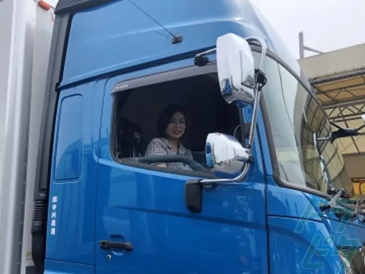福岡県糟屋郡の大型トラックドライバーの求人情報イメージ - 株式会社中村流通 福岡営業所 - No.84442-03