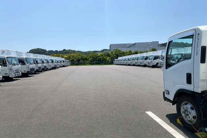静岡県掛川市の中型トラックドライバーの求人情報イメージ - 株式会社トランス・グリップ 掛川営業所 - No.85111-01
