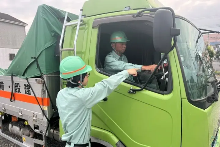 【手荷役ほぼゼロ】で負担最小限♪建材の長距離輸送＊大型