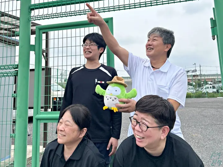 神奈川県横浜市鶴見区の中型トラックドライバーの求人情報イメージ - ファイズトランスポートサービス株式会社 横浜営業所 - No.85893-04