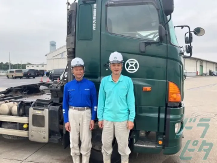 東京都江東区のトレーラー（牽引）の求人情報イメージ - 富士港運株式会社 千葉中央港営業所（東京地区） - No.88918-03